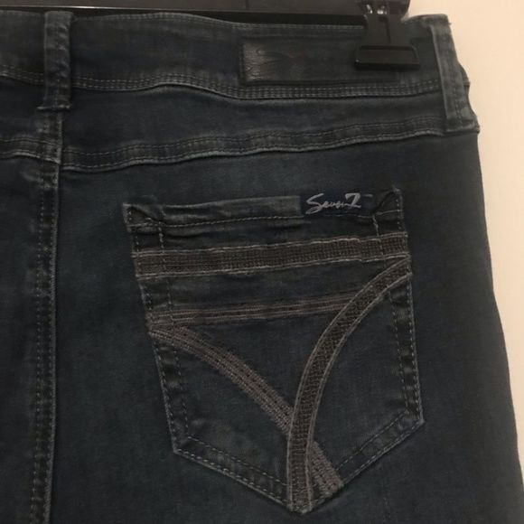 SEVEN7 | Dark wash distressed skinny jeans 4 - Picture 4 of 7